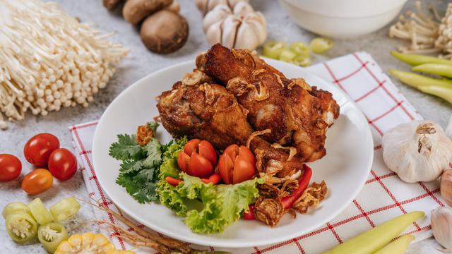ayam goreng bawang
