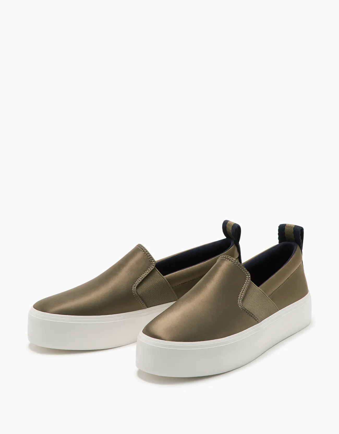 Satin sneakers with gems and elastic tabs and no laces Rp. 399.900 (Image: bershka.com)