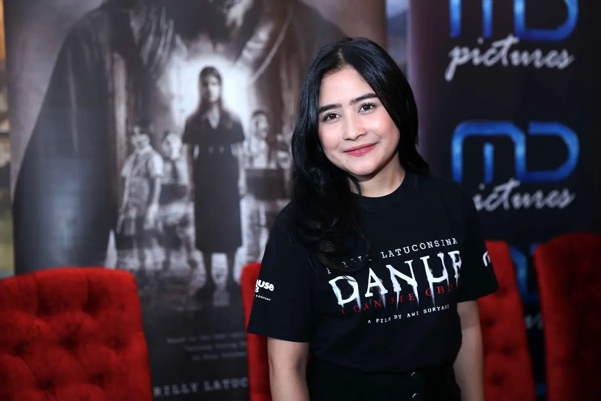 [Bintang] Prilly Latuconsina
