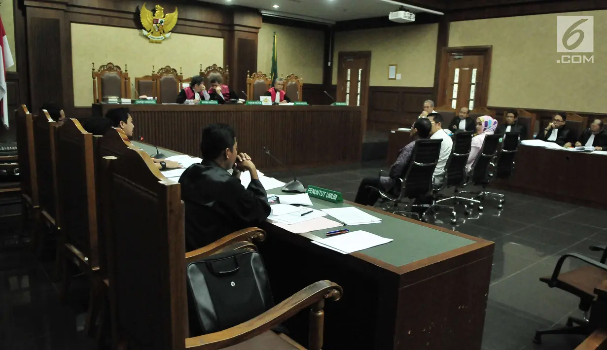 Suasana sidang lanjutan kasus dugaan korupsi pengadaan alkes RS Khusus Pendidikan Kedokteran di Universitas Udayana dan kasus proyek Wisma Atlet Palembang di Pengadilan Tipikor, Jakarta (30/8). (Liputan6.com/Helmi Afandi)