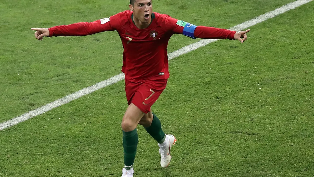 Ronaldo Hattrick, Portugal dan Spanyol Bermain Imbang 3-3