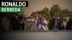 Berita video Cristiano Ronaldo tampil berbeda setelah Real Madrid juara lagi Liga Champions. Hal itu yang tampak saat Los Blancos parade.