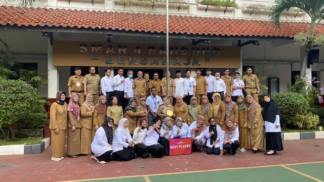 kapten Timnas Indonesia U-16 Muhammad Iqbal Gwijangge
