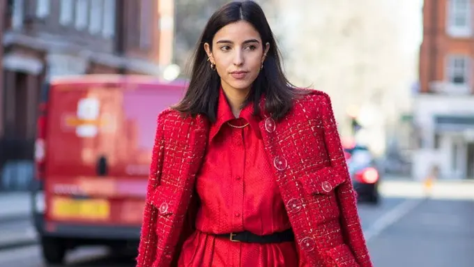 [Bintang] Warna Merah