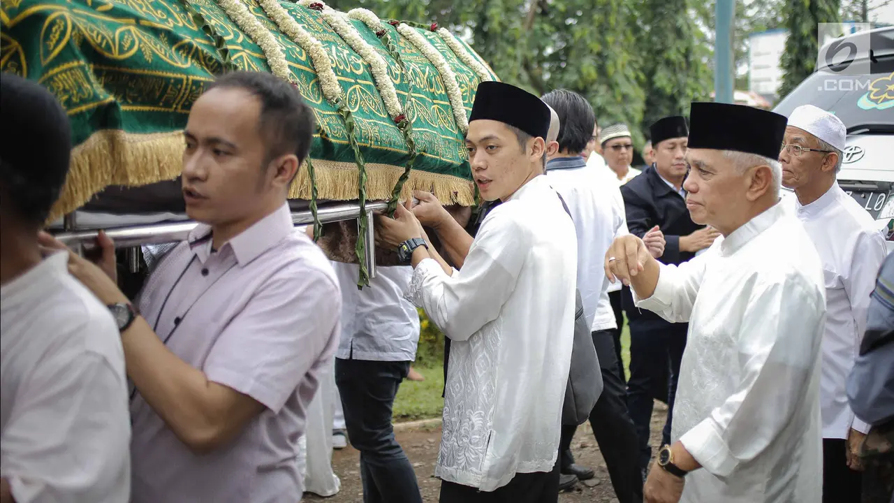 Pemakaman Menantu Hatta Rajasa, Adara Taista