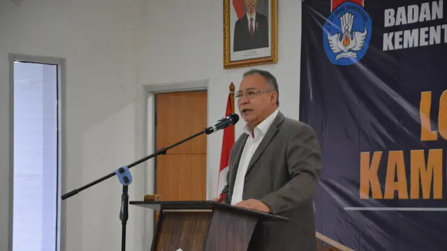 Kepala Badan Bahasa, Prof. Dr. Dadang Sunendar dalam Lokakarya Pemutakhiran KBBI Edisi Kelima (Foto: Dokumentasi Humas Badan Bahasa)