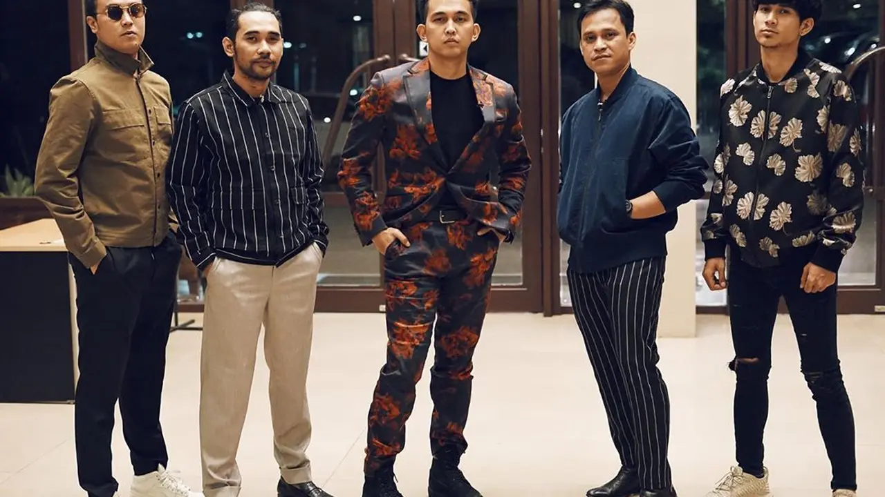 Putuskan Keluar dari Lyla, Ini 6 Potret Kebersamaan Naga dengan Personelnya