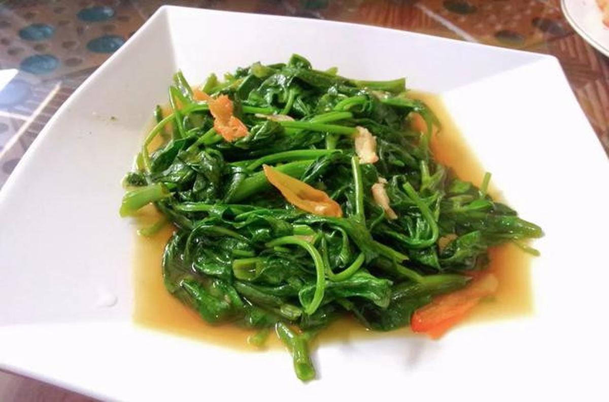 Tumis Kangkung Tetap Hijau dan Segar