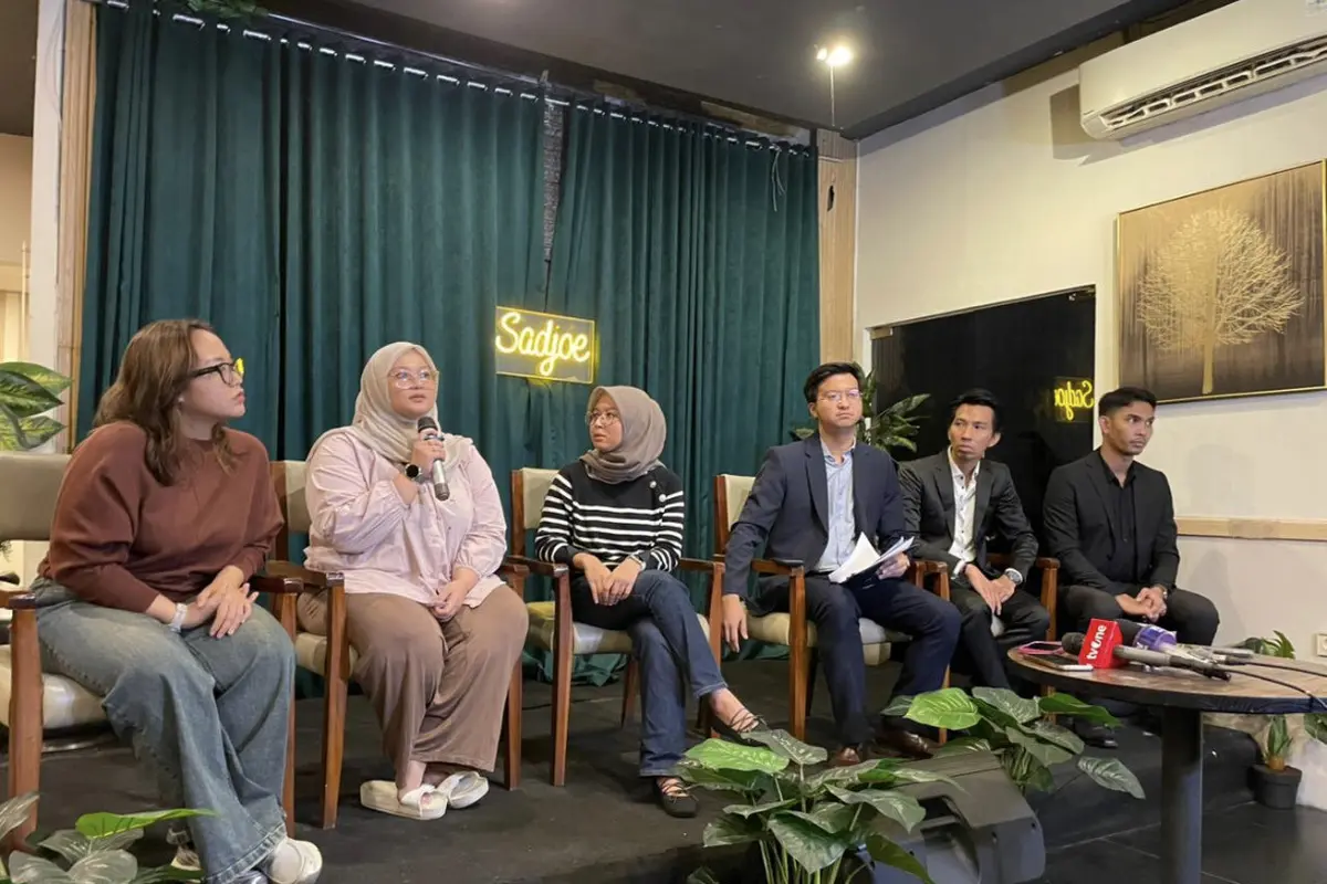 Konferensi pers sikap korban sebagai respons atas perkembangan kasus dugaan penggelapan dana jamaah umrah oleh Hanania Group, Senin (1/6), di Sadjoe Cafe & Resto, Jakarta Selatan (Istimewa)