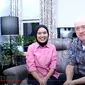 Suami Nikmatul Rosidah Ungkap Alasan Bahagia Menikah dengan Wanita Indonesia. foto: Youtube Nikmatul Rosidah