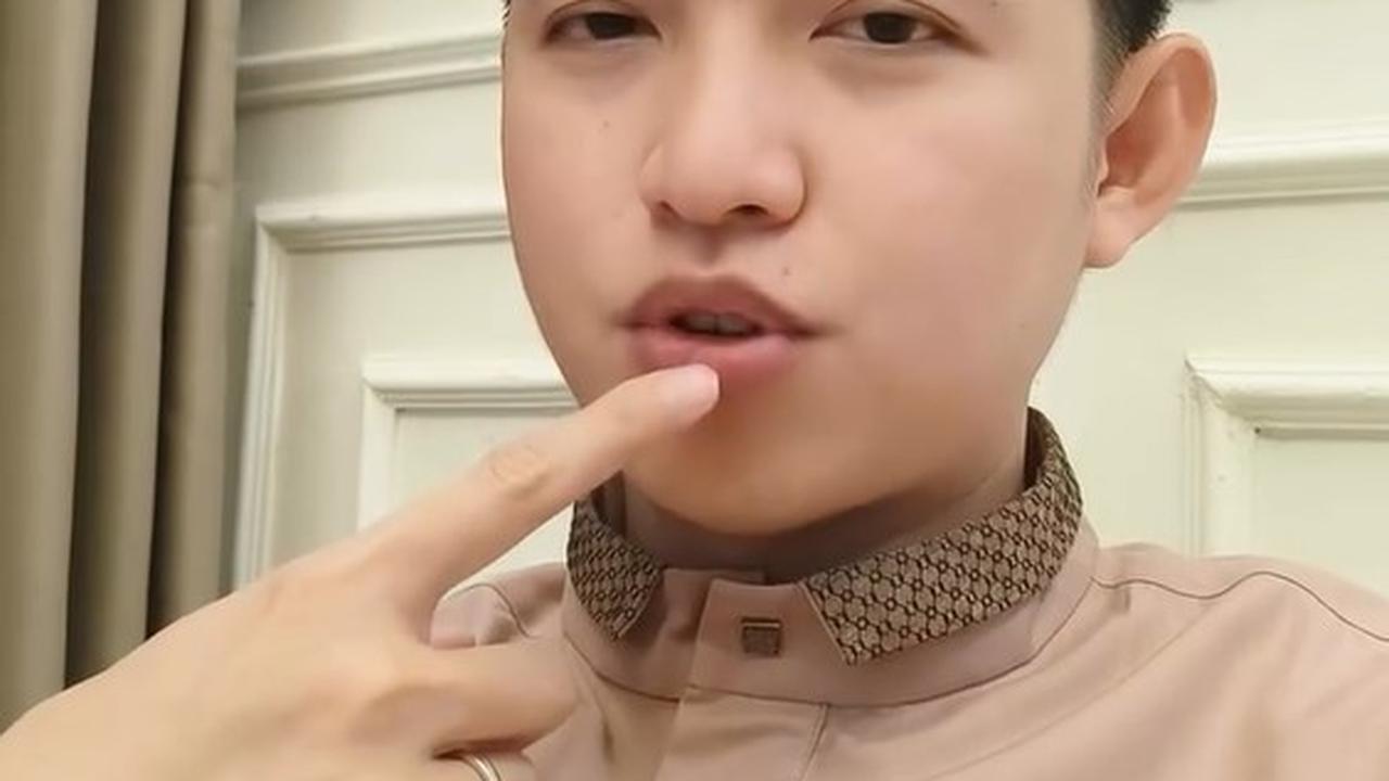 Dennis Lim Sikapi Gus Miftah yang Hina Penjual Es Teh, Sebut Mulut Bagai Teko - Jika Diisi Comberan Keluarnya Comberan