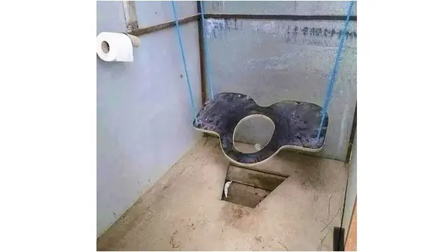 6 Potret Toilet Low Budget Ini Posisinya Ekstrem, Bikin Enggak Tenang