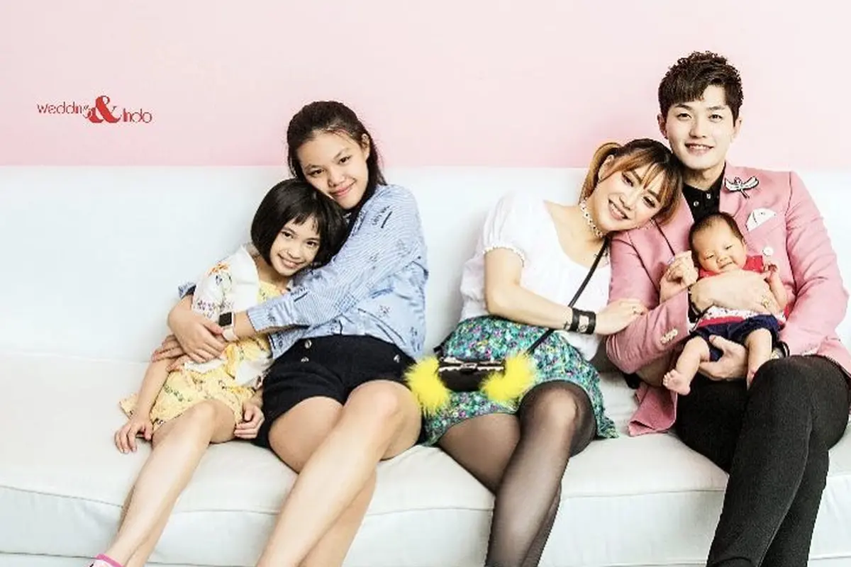 [Bintang] Lee Jeong Hoon dan Moa Aeim