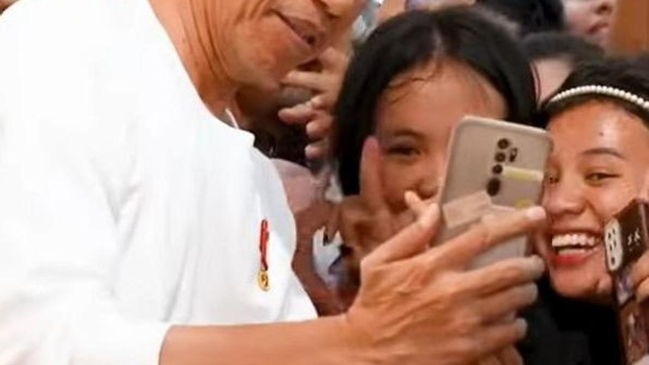 CEK FAKTA: Hoaks Jokowi Bagi-Bagi Uang Rp50 Juta dalam Rangka Pensiun