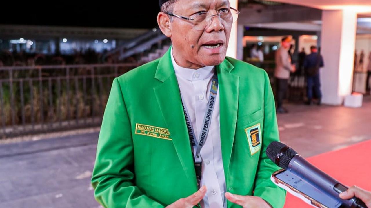 Mardiono berharap lewat debat kali ini masyarakat dapat menilai dan memberikan keputusan untuk memilih pasangan Capres dan Cawapres yang terbaik.