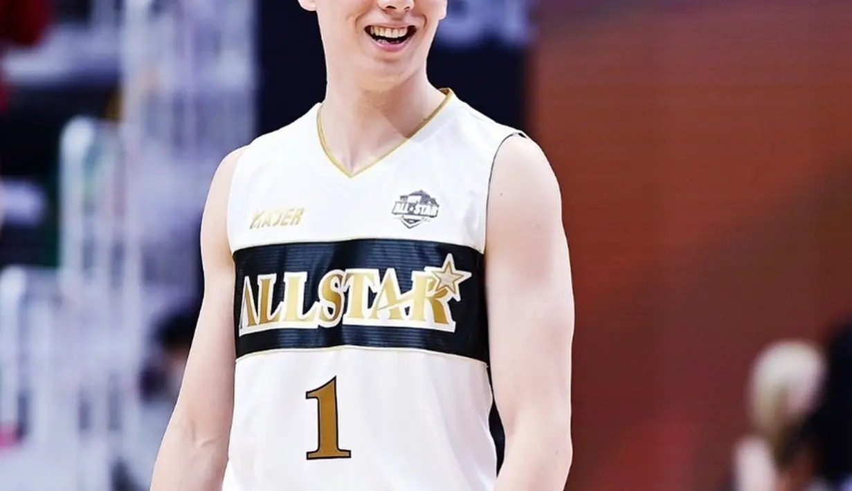 Sebelum kemunculannya di Single's Inferno 3, Lee Gwan Hee dikabarkan telah menjalin asmara dengan seorang pramugari selama 6 tahun. Bagaimana menurutmu tentang sosok Lee Gwan Hee ini, Sahabat FIMELA? [Foto: Instagram/leegwanhee0429]