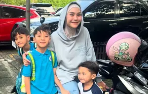 Zaskia Adya Mecca Bagikan Pengalaman Deg-Degan saat Antar Anak Sekolah