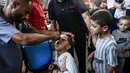 Program vaksinasi polio bertujuan untuk memvaksinasi lebih dari 640.000 anak di Jalur Gaza. (Eyad BABA/AFP)