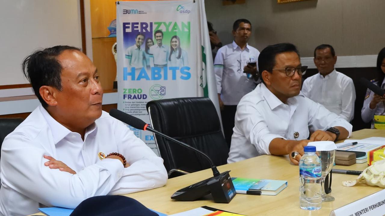 Wamenhub Komjen Pol Suntana Tinjau Pelabuhan Ketapang Banyuwangi