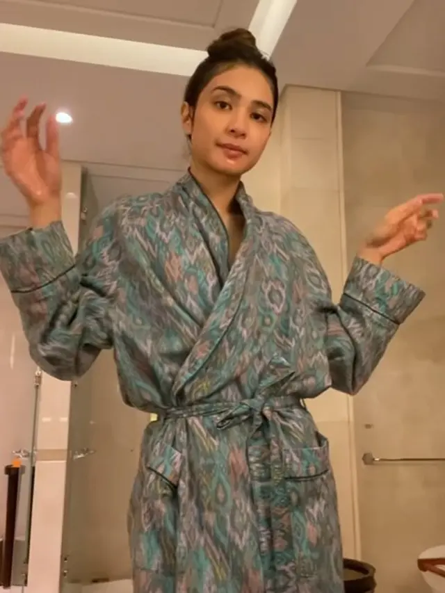 Mikha Tambayong dan Deva Mahenra (Instagram/miktambayong)