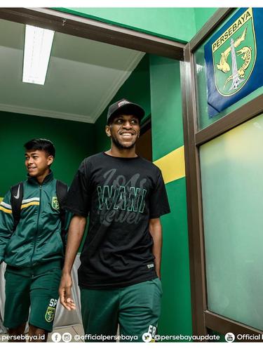 Momen Supriadi Berseragam Persebaya