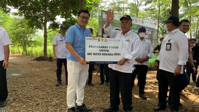 MIND ID dan Persatuan Purnawirawan TNI AD (PPAD) dengan memberikan bibit-bibit pohon berkualitas sebanyak 141.400 bibit dengan 65 jenis tanaman demi penghijauan IKN Nusantara