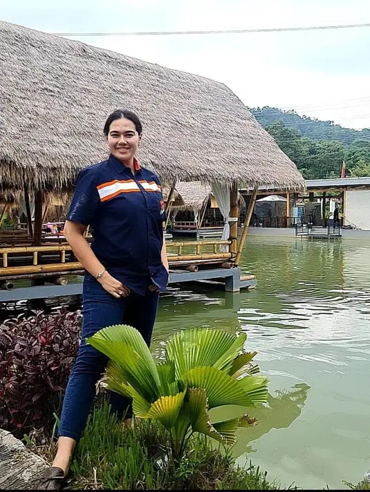 Hidup Cathrine Wilson terlihat lebih bahagia usai dipersunting Idham Mase [instagram/cathrinewilson]