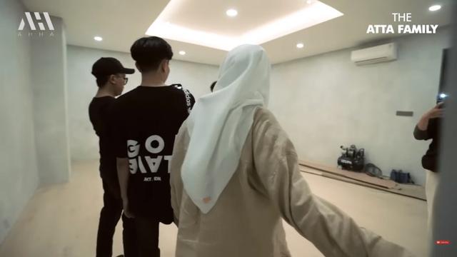 Potret Kamar Azura (YouTube/AH)