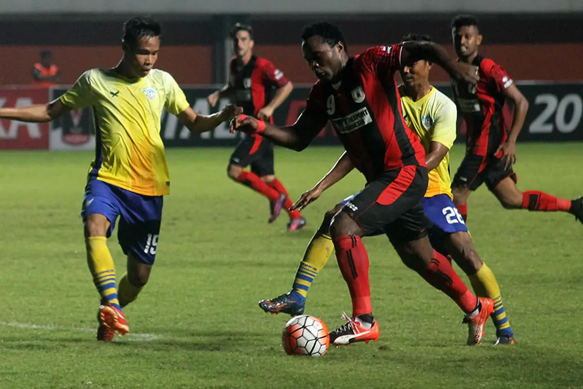 Persipura vs Persegres 