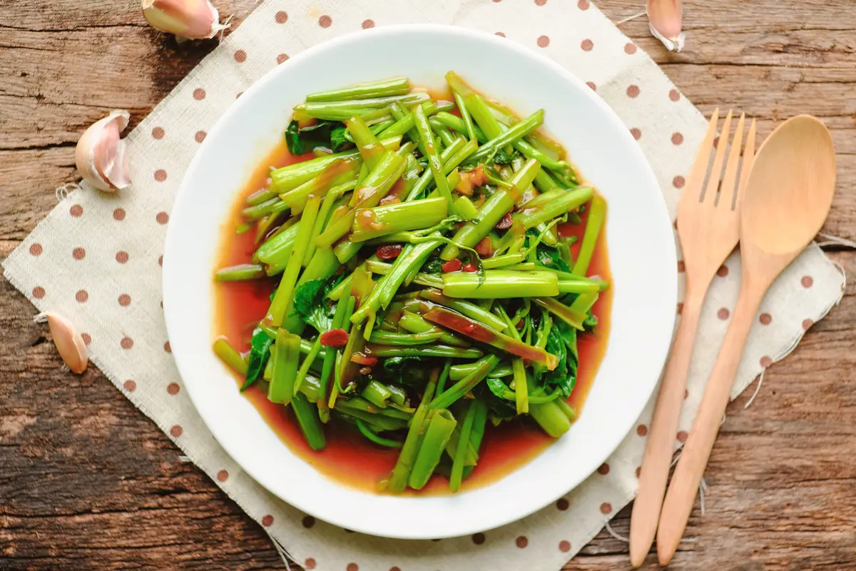 tumis kangkung