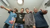 Ref-Q Band (Istimewa)