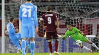 Napoli dan Livorno Berbagi Poin