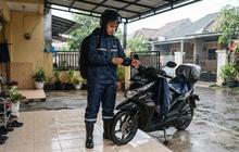 10 Perlengkapan Wajib di Motor saat Memasuki Musim Hujan, Siapkan Sebelum Berkendara