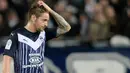 5. Mathieu Debuchy, pembelian gagal Arsenal awal musim ini, baru setengah musim bek asal Prancis itu langsung dipinjamkan ke Bordeaux dan kemungkinan akhir musim akan segera dijual. (AFP/Nicolas Tucat) 