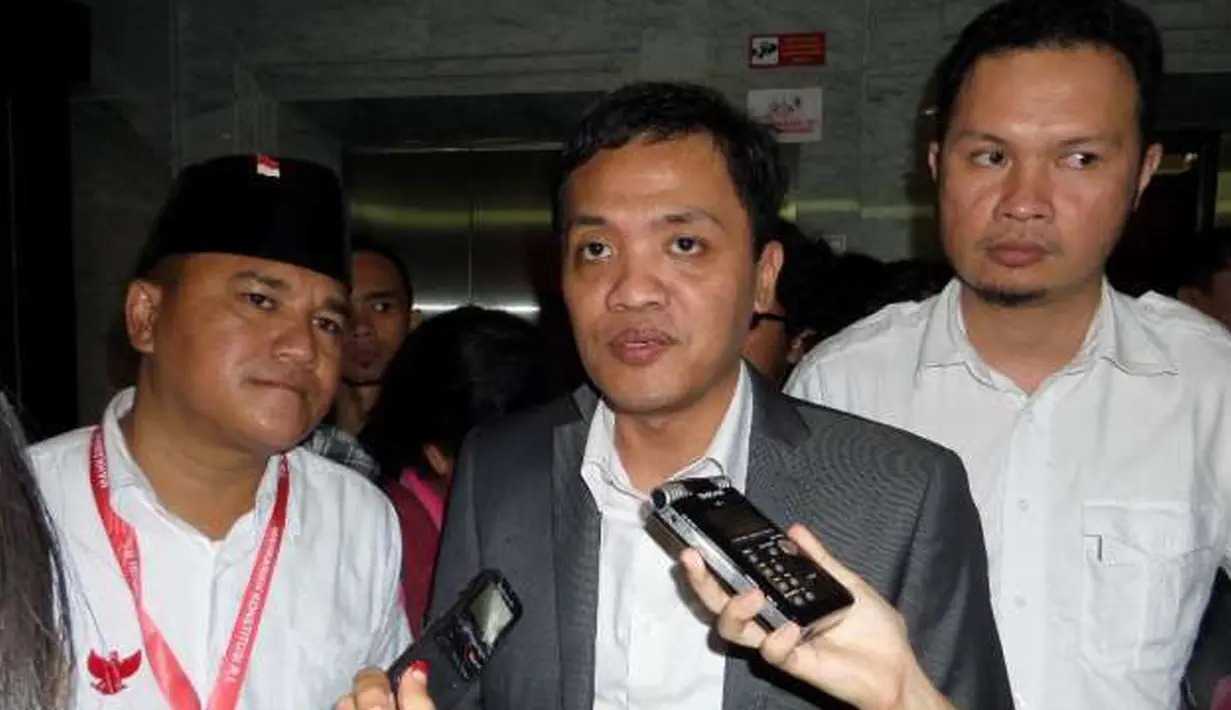 Habiburokhman menegaskan bersedia terjun bebas dari puncak Monas jika Teman Ahok dapat mengumpulkan satu juta KTP warga Jakarta.(Forum Liputan6.com)