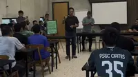 Herdiat Sunarya, Bupati Ciamis bersama tim PSGC. (Bola.com/Gatot Sumitro)