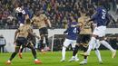 Tiga gol Lens masing-masing disumbangkan oleh Przemyslaw Frankowski, Lois Openda, dan Alexis Claude-Maurice. Sementara, satu-satunya gol dari PSG dicetak oleh Hugo Ekitike. (AP Photo/Thibault Camus)