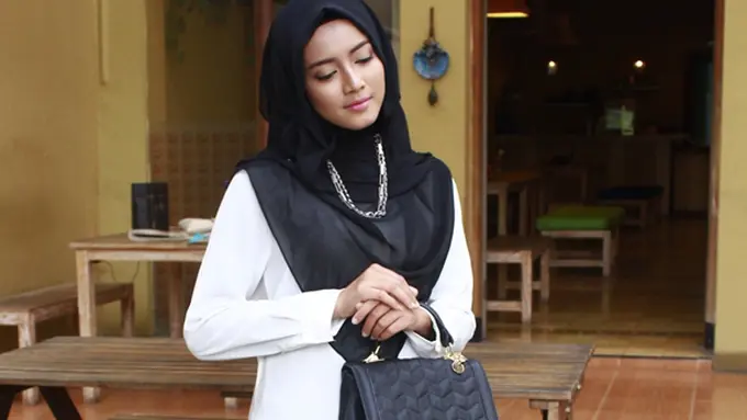 Foto: copyright Unpopulart - Rifa Arhas