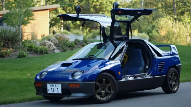 Mobil mungil Kei Car Mazda AZ-1.