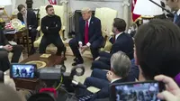 Presiden Donald Trump dan Presiden Ukraina Volodymyr Zelenskyy adu mulut di Ruang Oval, Gedung Putih pada Jumat (28/2/2025), saat membahas perang Ukraina-Rusia. (AP)