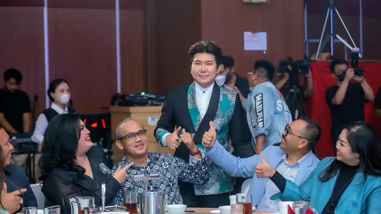 Tokoh nasional memberikan dukungan untuk Marcos Tjung dan MTJung Production saat merayakan ulang tahun kelima.