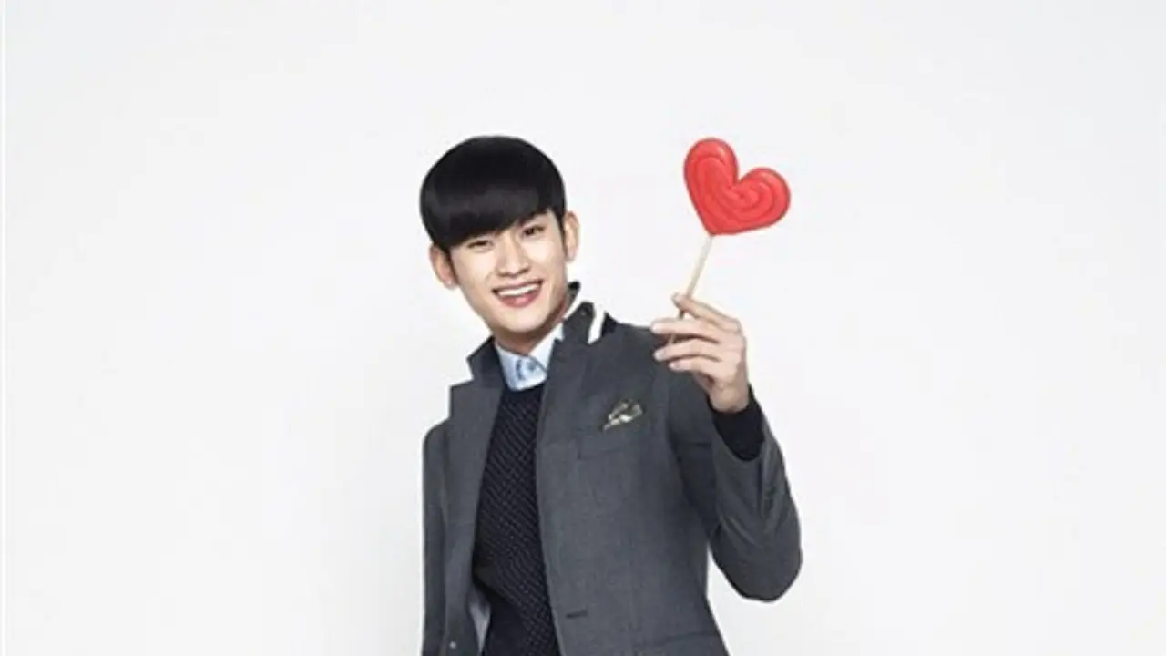 Kim Soo Hyun Senang Tahun Baru Sibuk Syuting