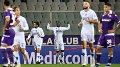 Pemain Empoli Emmanuel Gyasi saat bertanding melawan Fiorentina pada pertandingan sepak bola Serie A Liga Italia di Artemio Franchi Stadium, Florence, Italia, Senin (23/10/2023). Fiorentina kalah derngan skor 0-2 dari Empoli. (Massimo Paolone/LaPresse via AP)