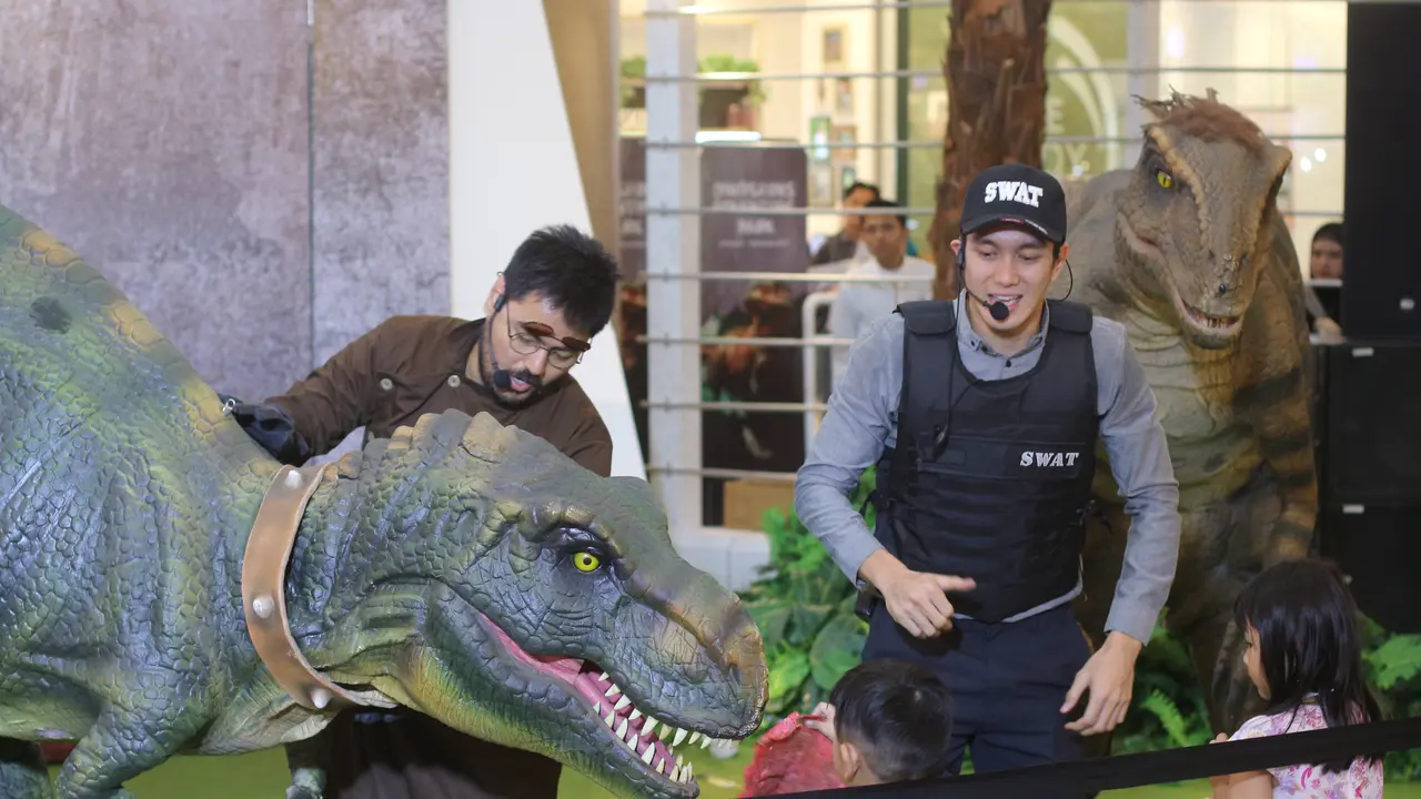 Grand Galaxy Park (GGP) Bekasi membuat Dinosaurs Adventure Park