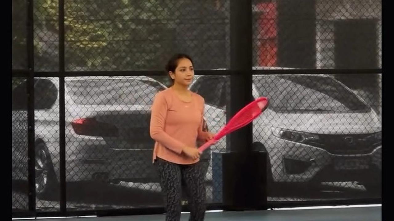 Potret Raffi Ahmad dan Nagita Slavina Latihan Tennis Bareng, Siap Buat Turnamen di Lagi-Lagi Tenis Internasional