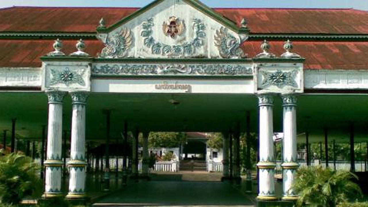 Presiden Ceko kagumi koleksi pusaka Keraton Yogyakarta
