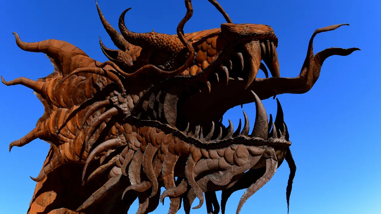 Naga Muncul di Gurun California