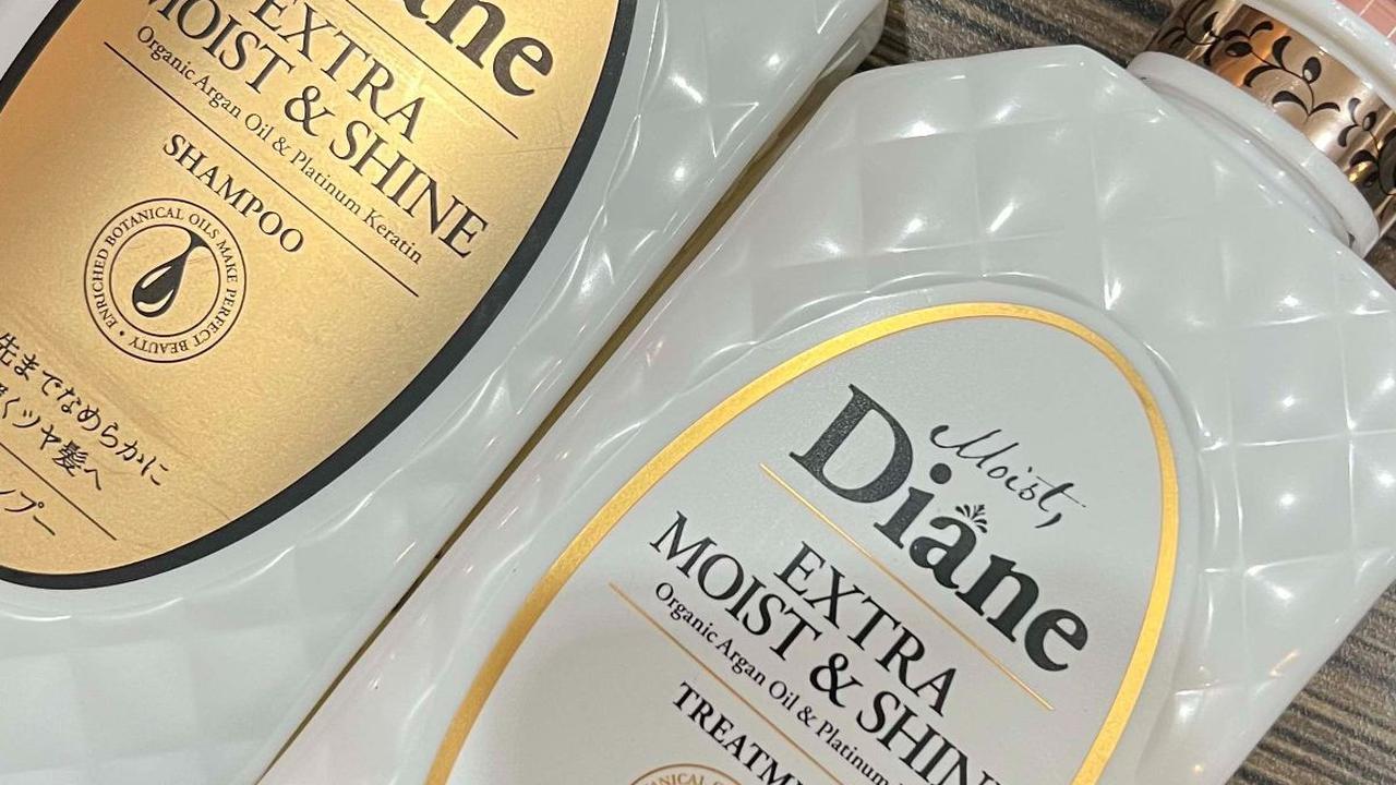 <b>Moist Diane Extra Moist and Shine Treatment</b>