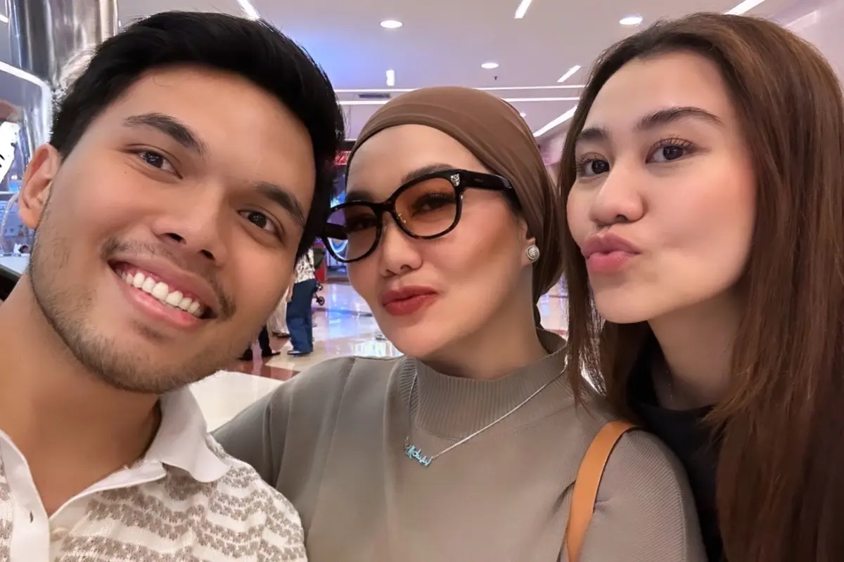 Reza Artamevia Bareng Aaliyah dan Thariq