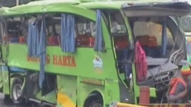 [VIDEO] Bus Masuk Jurang di Semarang Dievakuasi